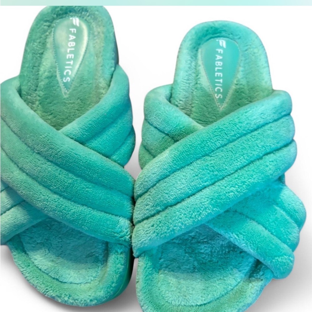 Fabletics slides/sandals. Fuzzy no stains size 7